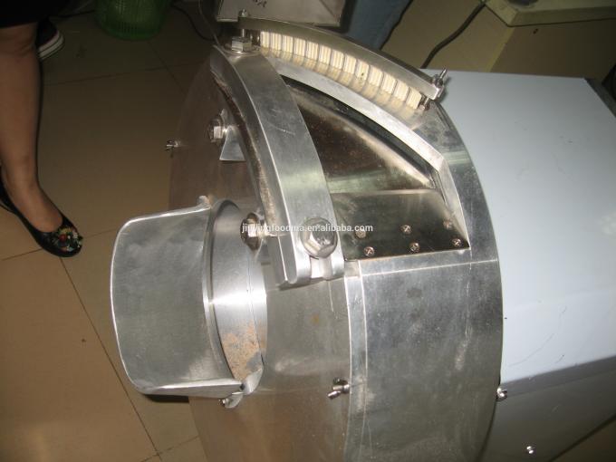 Βιομηχανικά τσιπ κατασκευαστών τηγανιτών πατατών που κατασκευάζουν τη μηχανή για την τέμνουσα μηχανή λουρίδων μελιτζάνας/κραμβών ρίζας Lotus πατατών